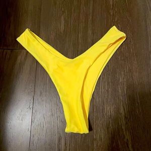 YELLOW BIKINI BOTTOMS 💛💛 never worn!